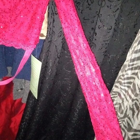 Formal top - Picture 4 of 6